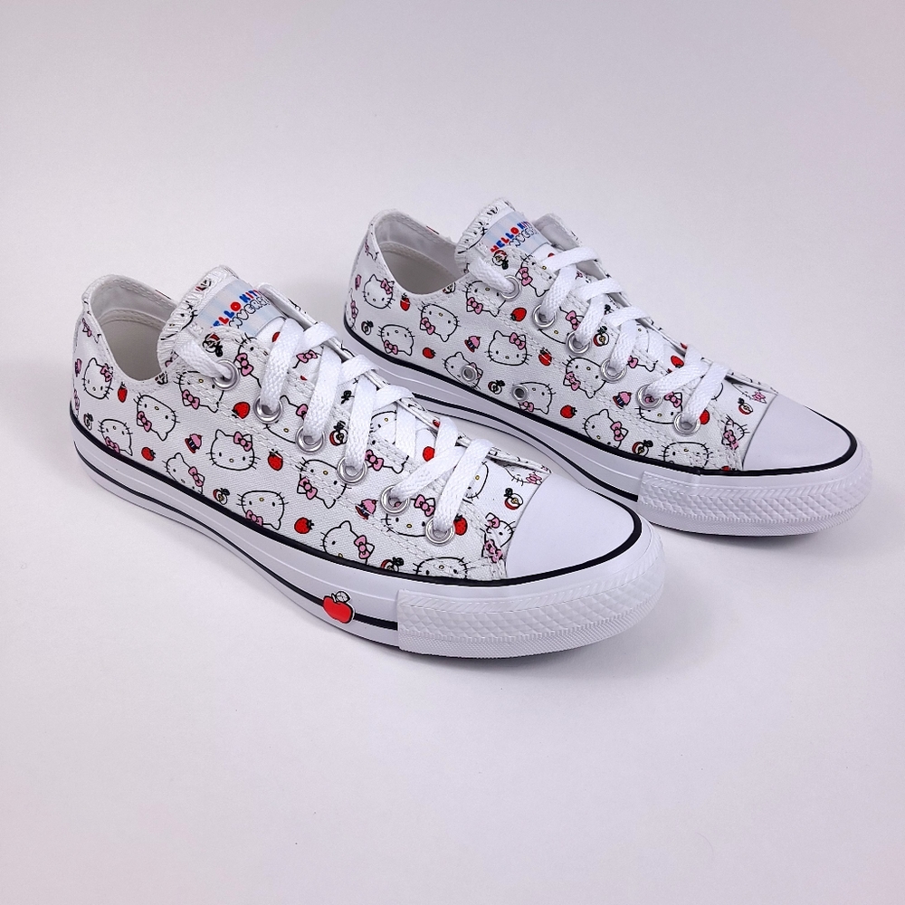 Converse X Hello Kitty CTAS Lowtop Limited Edition